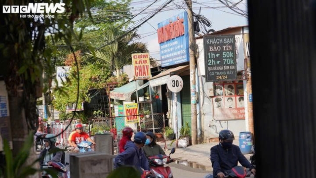 Nhân chứng kể giây phút lửa bùng lên ở quán lẩu chay khiến 2 mẹ con tử vong