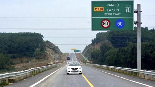 Cao tốc Cam Lộ - La Sơn: Nâng tốc độ lên 80km/h tại các đoạn chưa thi công