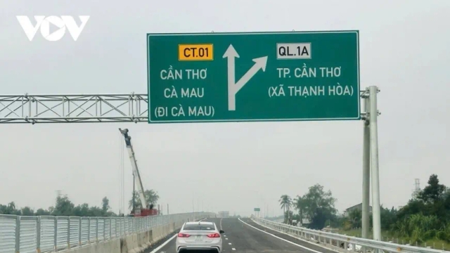 Bộ Xây dựng yêu cầu kiểm điểm việc chậm tiến độ cao tốc Cần Thơ - Cà Mau
