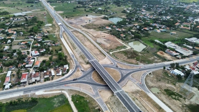 "Chốt” mốc đưa cao tốc Chí Thạnh - Vân Phong vào khai thác trước 15/4