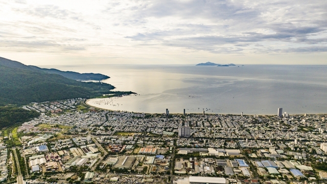 Từ tổ chức bộ máy đến đổi mới quản trị địa phương