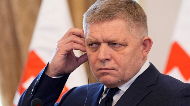 Slovakia cân nhắc cùng Hungary chặn khoản vay 90 tỷ euro của EU cho Ukraine