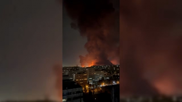 Video các vụ nổ lớn tại Tehran rạng sáng 7/3