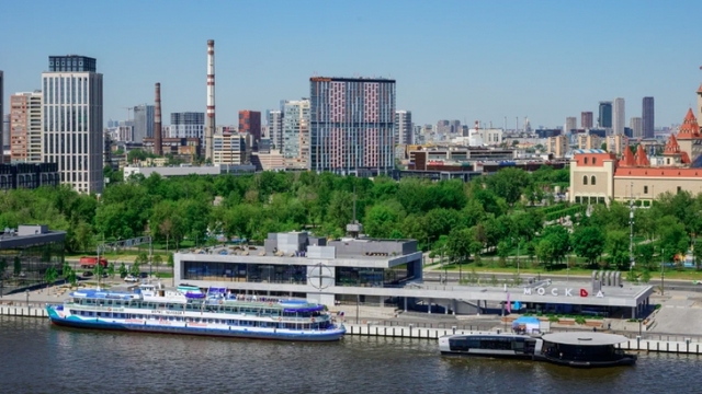 Tàu điện đường sông - điểm nhấn trong chiến lược giao thông bền vững của Nga