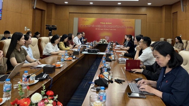 “Từ lá phiếu tín nhiệm đến nghị trường hành động”