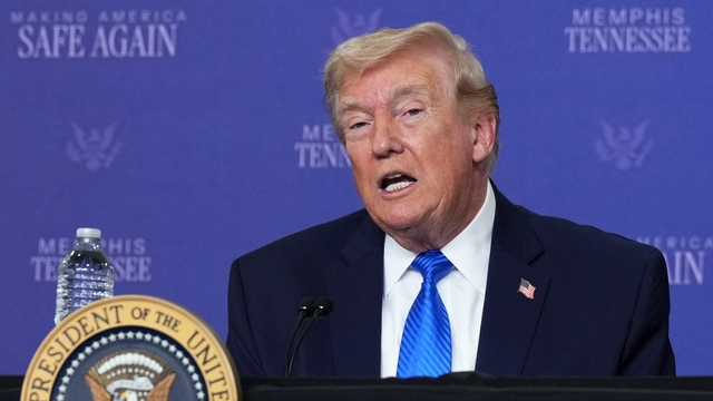 Ông Trump dọa rút Mỹ khỏi NATO, châu Âu lên tiếng phản ứng