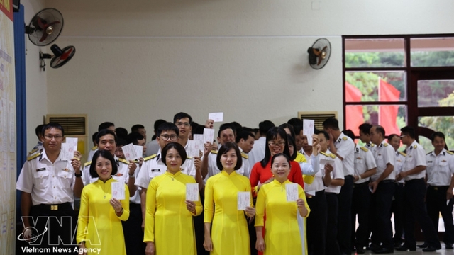 Voters in Truong Sa special zone join nationwide election day