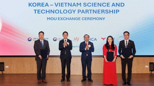 Đại học Quang Trung - cùng Việt Nam dựng xây nền giáo dục trọng trách