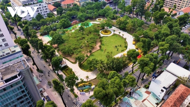TP.HCM tiếp tục giữ 11 công viên tạm trên đất “vàng” chưa triển khai