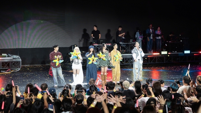 Màn kết hợp bất ngờ của Hoàng Dũng, Nguyễn Hùng, Mỹ Anh trong Sao Concert