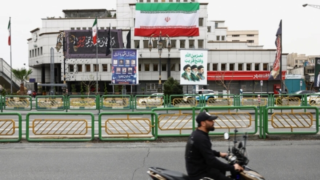 Mỹ gia hạn ngừng bắn, Iran rút khỏi đàm phán, triển vọng đối thoại mong manh