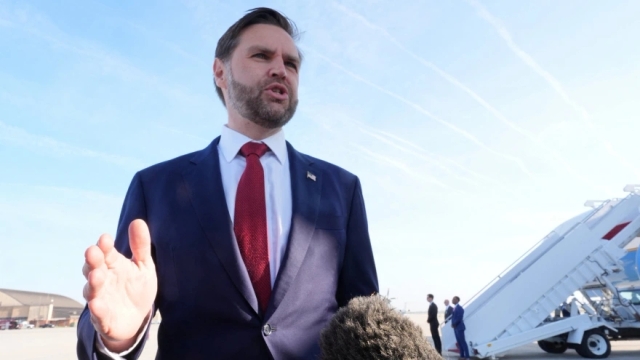 Phó Tổng thống Mỹ lên đường tới Pakistan, cảnh báo Iran trước thềm đàm phán