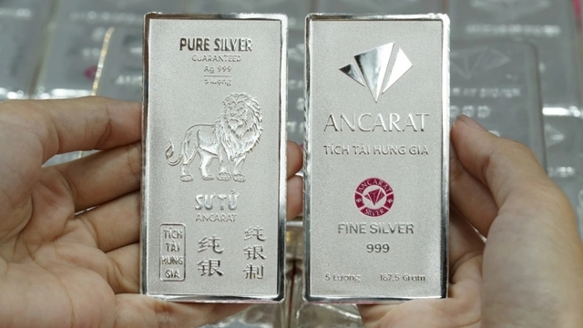 Giá bạc hôm nay 17/4: Giá bạc trong nước đồng loạt giảm