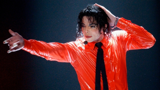 Nhạc Michael Jackson được "săn đón" nhờ hiệu ứng bộ phim tiểu sử