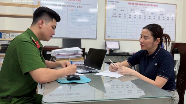 Bắt "bà trùm" cầm đầu đường dây chôn lấp hơn 20.000 tấn chất thải