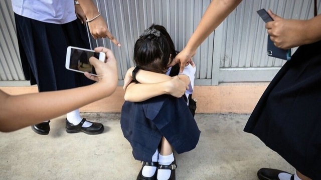 Các trường học lúng túng xử lý hành vi bạo lực học đường vì "vướng" Thông tư 19