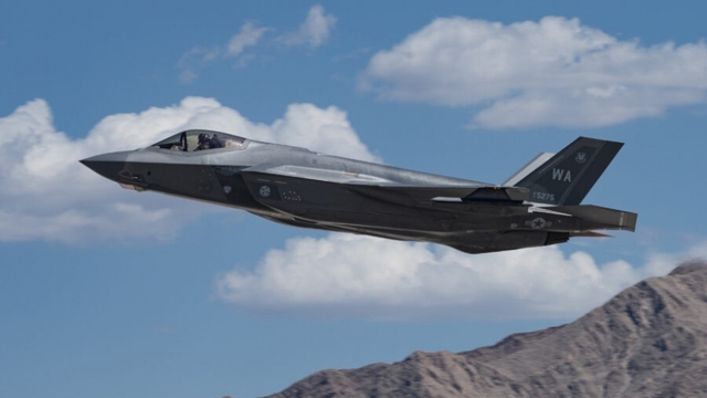 Iran tuyên bố bắn rơi tiêm kích F-35 của Mỹ, nhà máy lọc dầu Kuwait bốc cháy