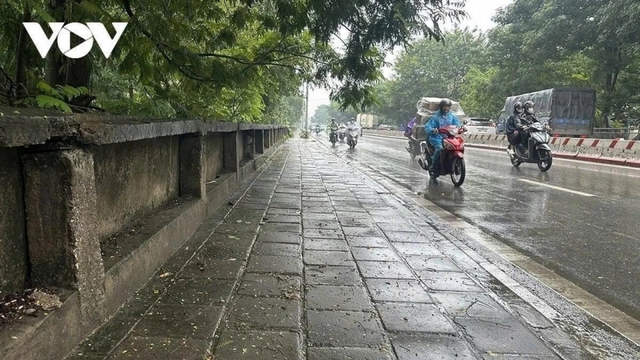 Thời tiết hôm nay 29/4: Hà Nội và Bắc Bộ mưa dông, cục bộ có nơi mưa to