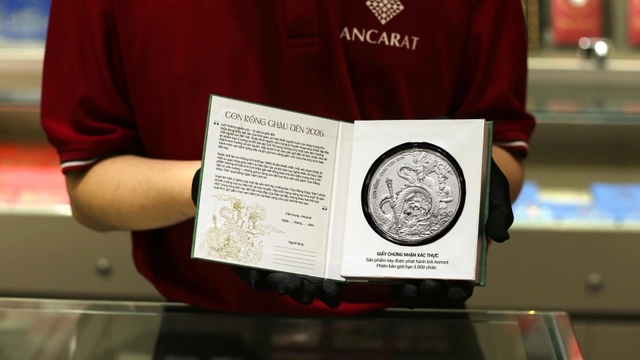 Giá bạc hôm nay 20/4: Giá bạc trong nước và thế giới tăng nhẹ ngày đầu tuần