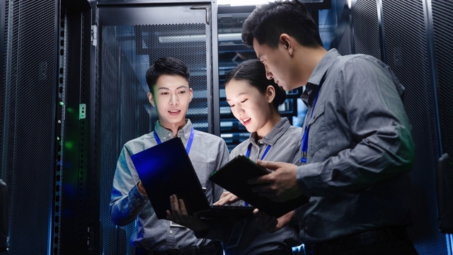 Vì sao lực lượng lao động Việt Nam cần cả tiếng Anh và mức độ sẵn sàng với AI?