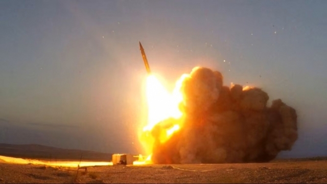 Iran tiếp tục cảnh báo Mỹ, đồng nội tệ Iran xuống thấp kỷ lục