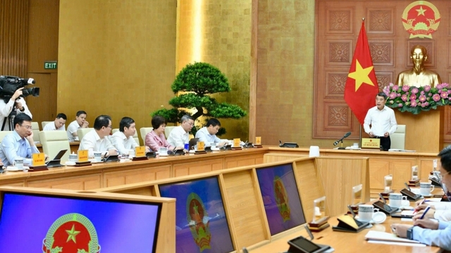 Thủ tướng đề nghị Bộ Tài chính bảo đảm vai trò chủ đạo của ngân sách Trung ương