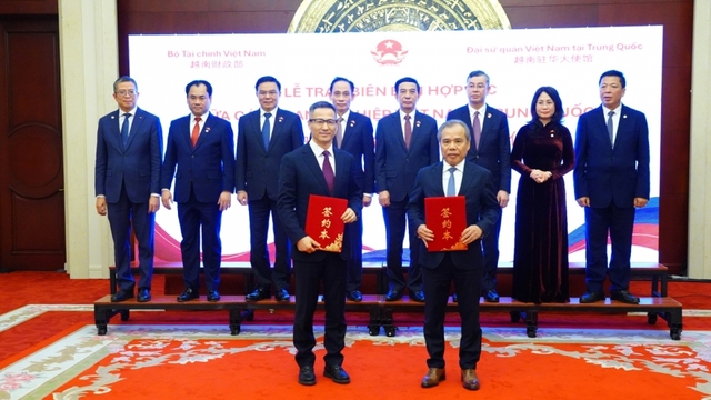 Lễ trao biên bản hợp tác giữa các doanh nghiệp Việt Nam - Trung Quốc