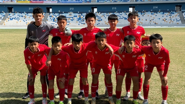 Lịch thi đấu và trực tiếp bóng đá Việt Nam hôm nay 23/4