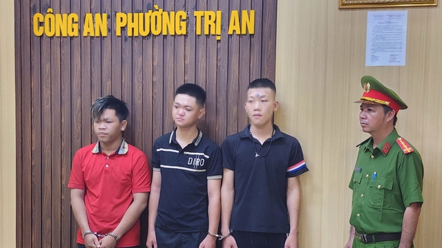 Khởi tố 4 đối tượng ném "bom xăng" vào nhà dân ở Đồng Nai