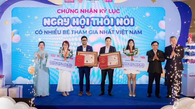 “Ngày hội thôi nôi” quy tụ hàng trăm gia đình, hướng tới xác lập kỷ lục Việt Nam