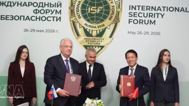 Vietnam attends First International Security Forum in Moscow