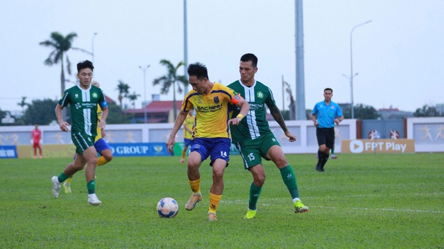Bảng xếp hạng giải hạng Nhất Quốc gia mới nhất: Căng thẳng đua lên hạng V-League