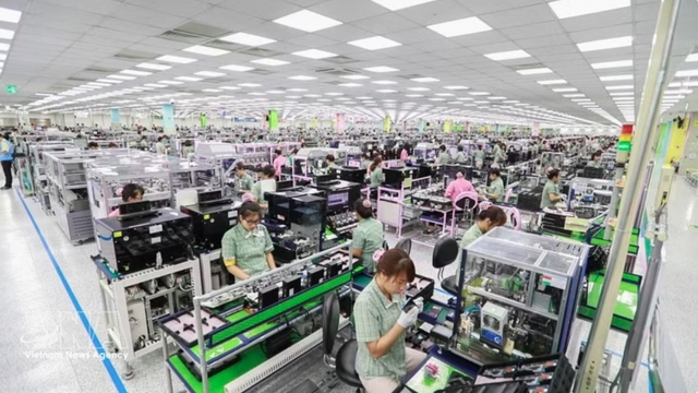 Vietnam urged to shift mindset in attracting foreign direct investment