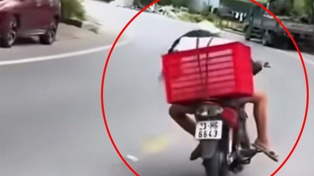 “Quái xế” tự quay clip nẹt pô, đánh võng đăng TikTok gây phẫn nộ bị CSGT xử lý