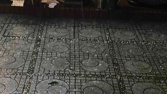Hà Nội xuất hiện mưa đá