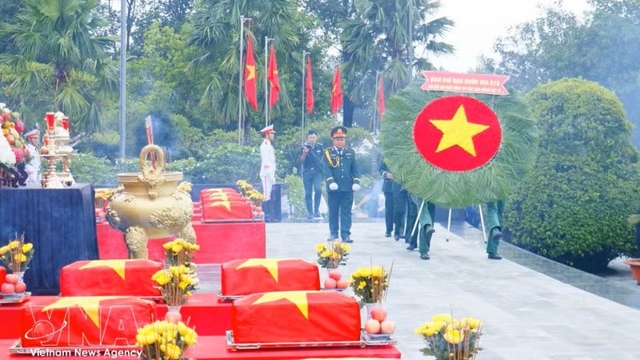 Nghe An repatriates remains of 72 volunteer soldiers, experts from Laos
