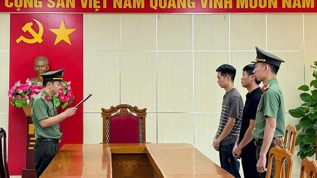 Khởi tố 2 đối tượng ở Hà Tĩnh về hành vi tàng trữ trái phép vũ khí quân dụng