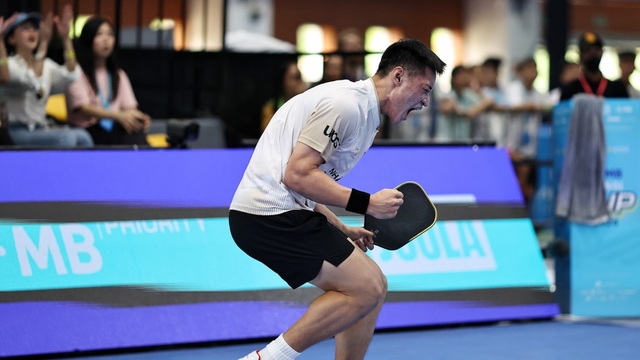 Lý Hoàng Nam dừng bước, Trương Vinh Hiển tranh vé chung kết Singapore Open 2026