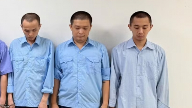Buôn lậu 8.000 cây vàng vào Việt Nam, ngụy trang bằng thiết bị điện tử