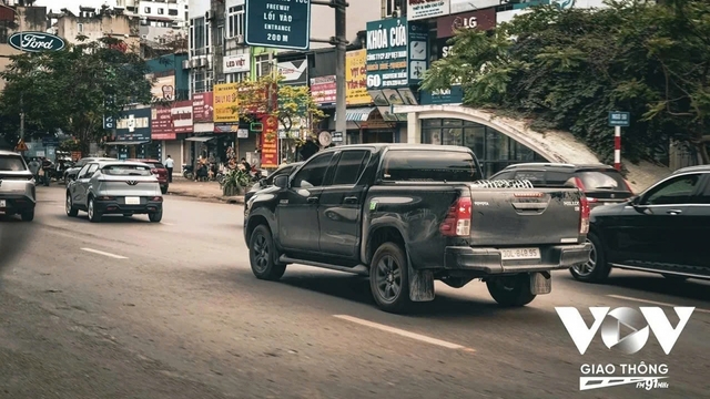 Nên cho xe bán tải dưới 3,5 tấn lưu thông như ô tô con trong đô thị?