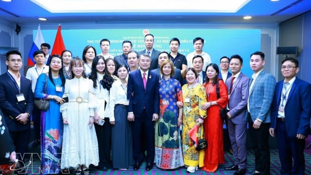PM hails Vietnamese community’s contributions to Vietnam – Russia ties