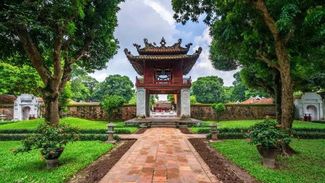 Văn Miếu - Quốc Tử Giám mang di sản đạo học Việt Nam tới UNESCO và nước Pháp