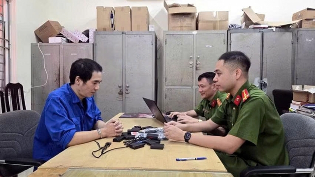 Cuộc truy tìm “chiếc hộp đen trong thế giới ảo”