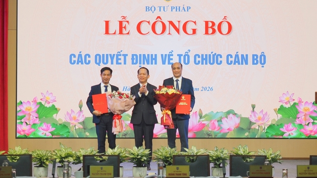 Bộ Tư pháp công bố các quyết định về công tác cán bộ