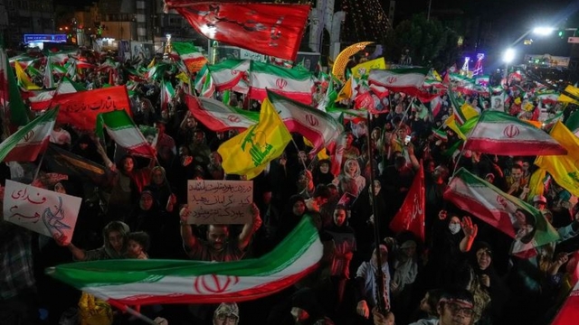 Iran cảnh báo sẽ "đánh bại" lệnh phong tỏa hải quân của Mỹ