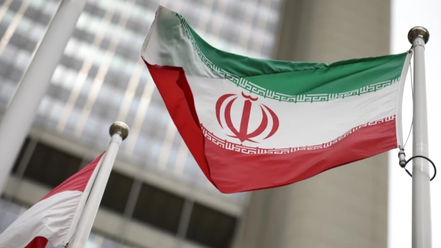 Iran từ chối cuộc gặp do ông Trump đề xuất, Mỹ chặn tàu dầu Iraq qua Hormuz