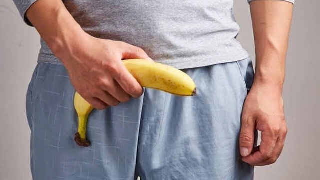 Cậu nhỏ bị cong có ảnh hưởng tới "chuyện ấy"?