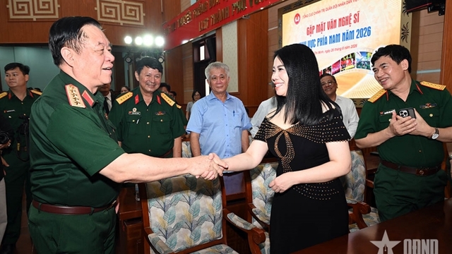 Đại tướng Nguyễn Trọng Nghĩa chủ trì gặp mặt đại biểu văn nghệ sĩ khu vực phía Nam