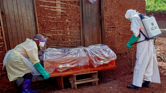 WHO giữ nguyên đánh giá dịch Ebola, cảnh báo thách thức từ tin giả