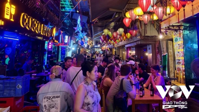 Hà Nội mở rộng kinh tế đêm, hướng tới “Thành phố không ngủ”
